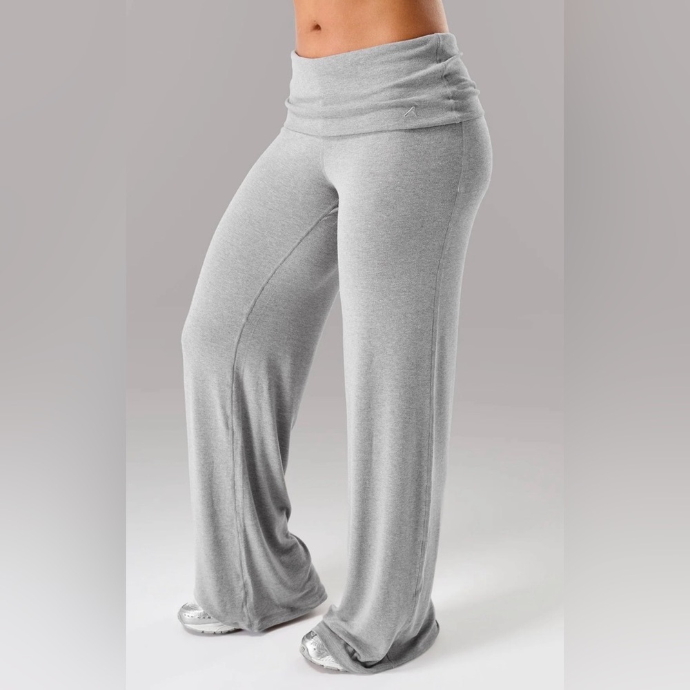 Alphalete Cloud Pant Heather Grey Size Small NWT